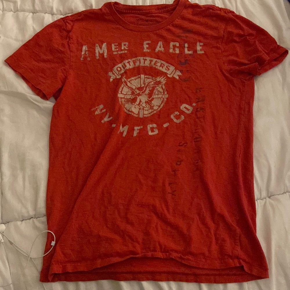 American eagle red T-shirt, felt fuzzy on design,